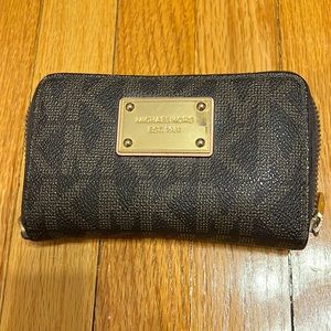 Michael kors wallet